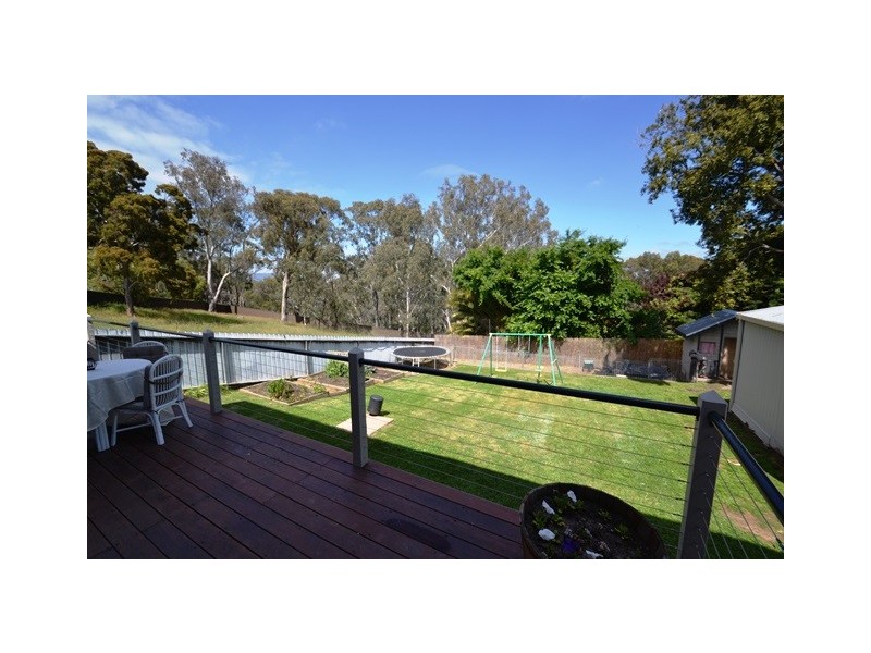 6 Delhi Street, Seymour VIC 3660