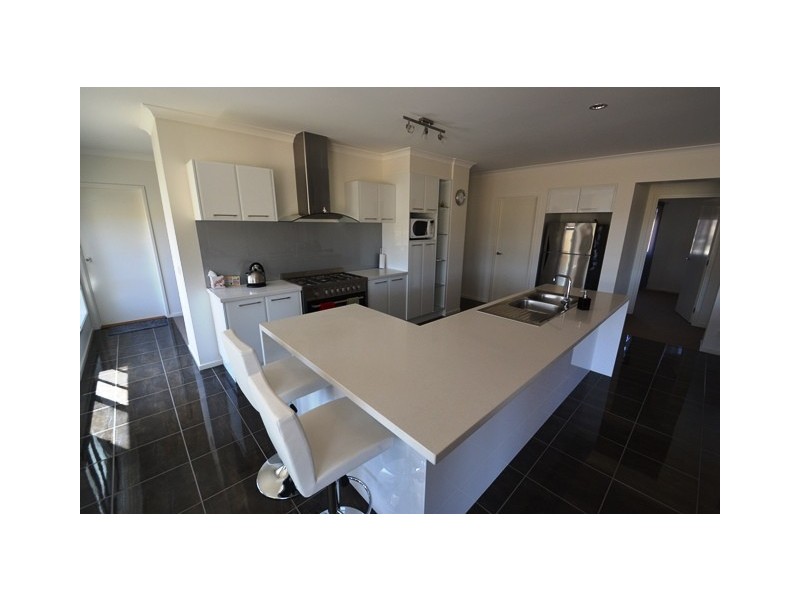 13 – 15 Scarlett Street, Avenel VIC 3664