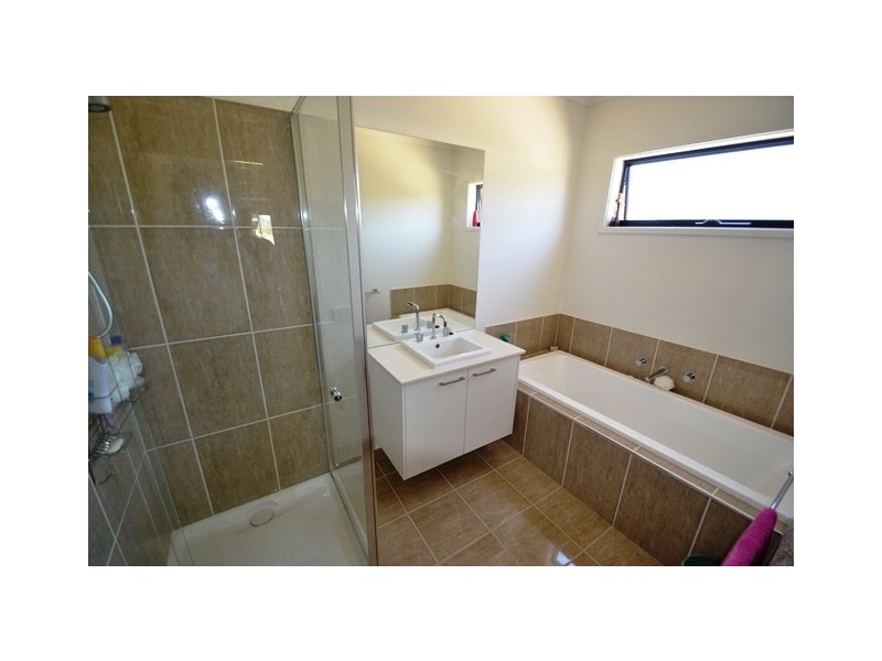 13 – 15 Scarlett Street, Avenel VIC 3664