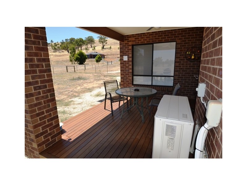 13 – 15 Scarlett Street, Avenel VIC 3664