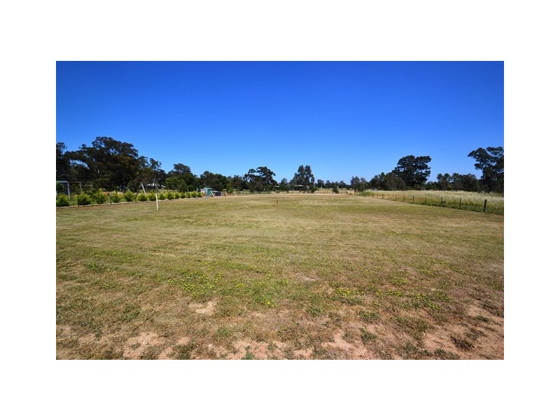 13 – 15 Scarlett Street, Avenel VIC 3664