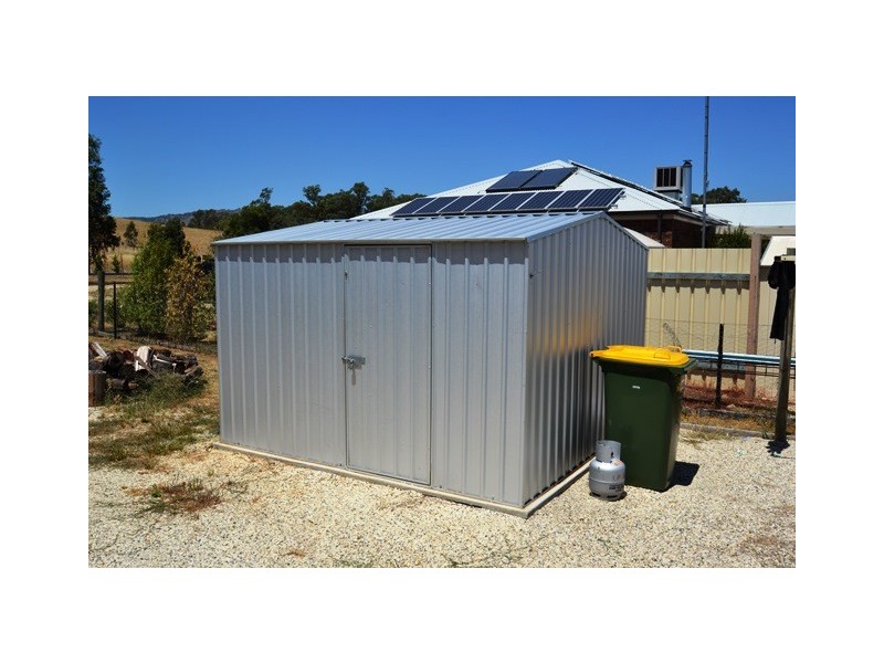 13 – 15 Scarlett Street, Avenel VIC 3664