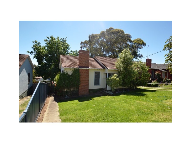 9 Dockery Street, Seymour VIC 3660