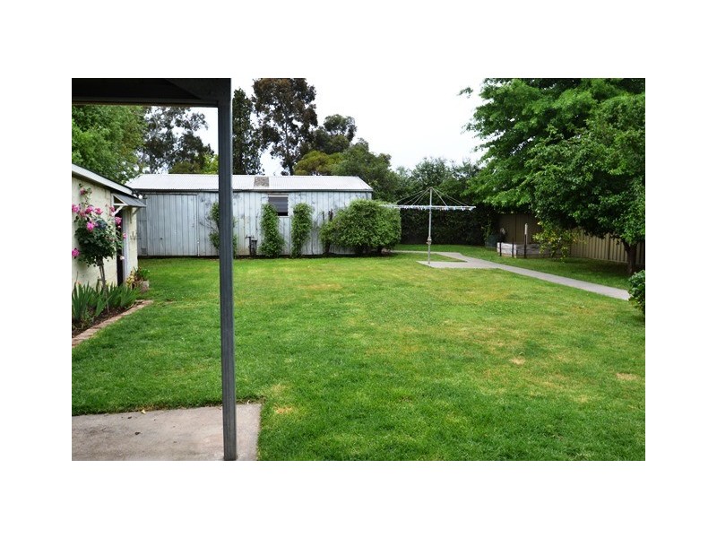 18 Butler Street, Seymour VIC 3660