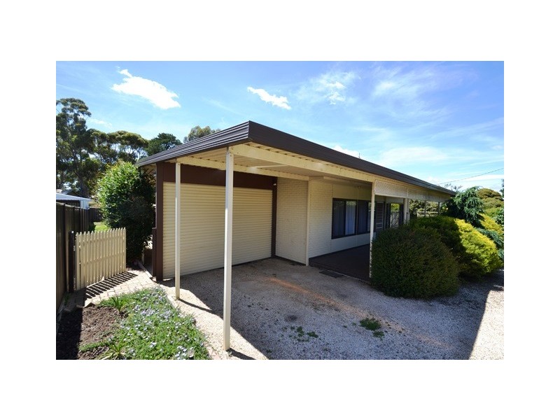 10 Redbank Road, Seymour VIC 3660