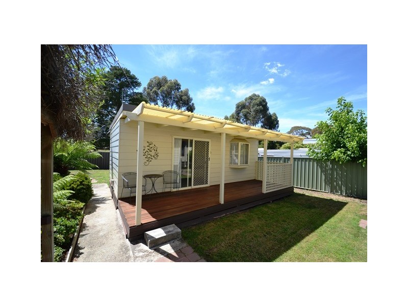 10 Redbank Road, Seymour VIC 3660