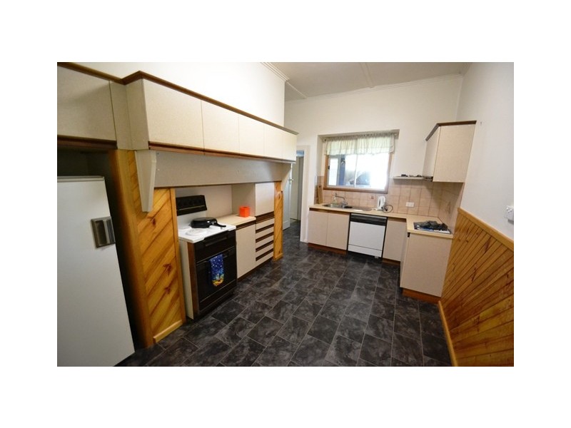 17 Crawford Street, Seymour VIC 3660