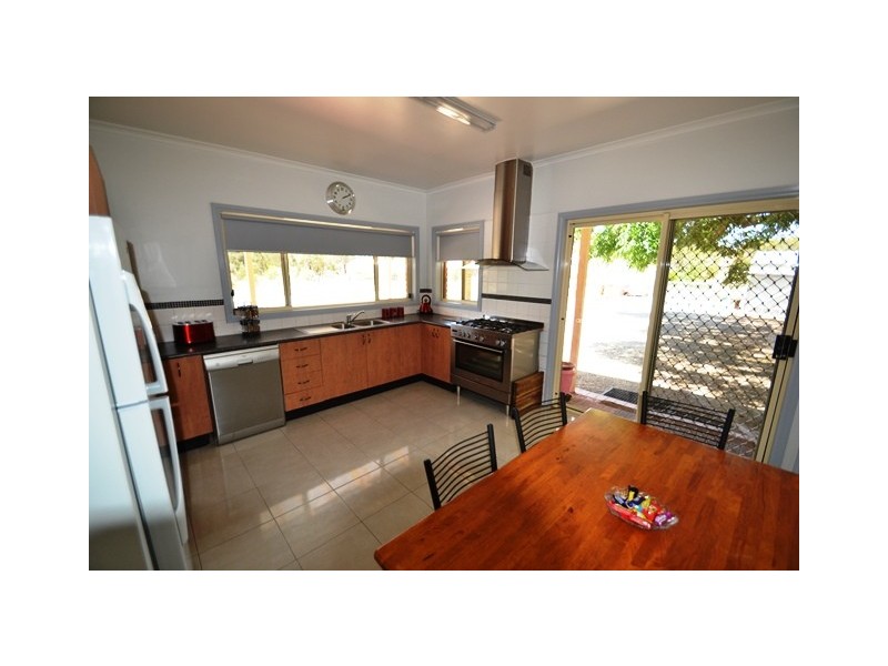 12 Longwood Road, Avenel VIC 3664