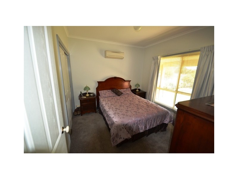 12 Longwood Road, Avenel VIC 3664