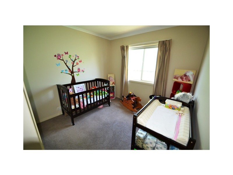 17 Moyle Street, Seymour VIC 3660