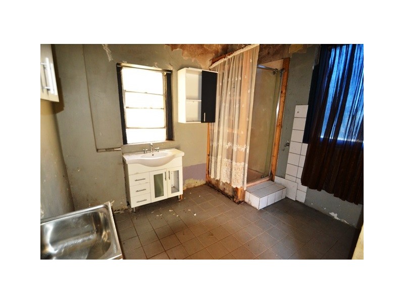 5 ALBERT STREET, Seymour VIC 3660