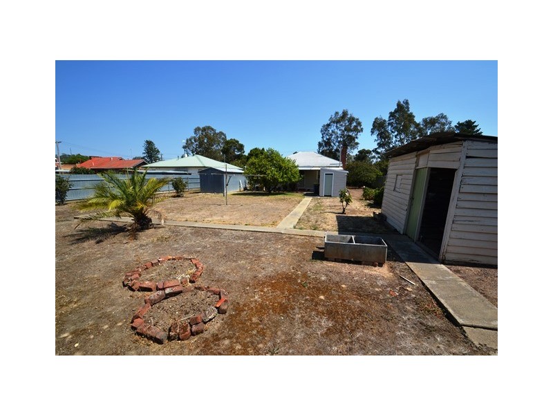 13 Loco Street, Seymour VIC 3660