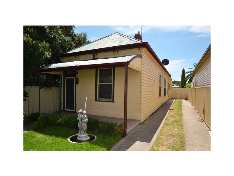 24 Butler Street, Seymour VIC 3660