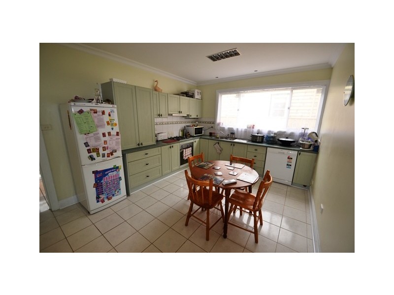 24 Butler Street, Seymour VIC 3660