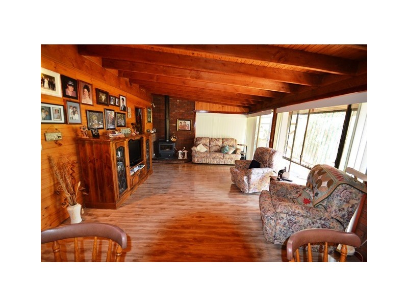 210 Bromfields Road, Seymour VIC 3660