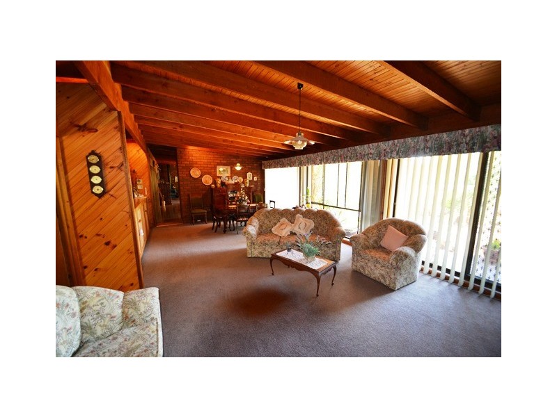 210 Bromfields Road, Seymour VIC 3660