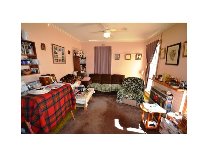 27 Anglesey, Seymour VIC 3660