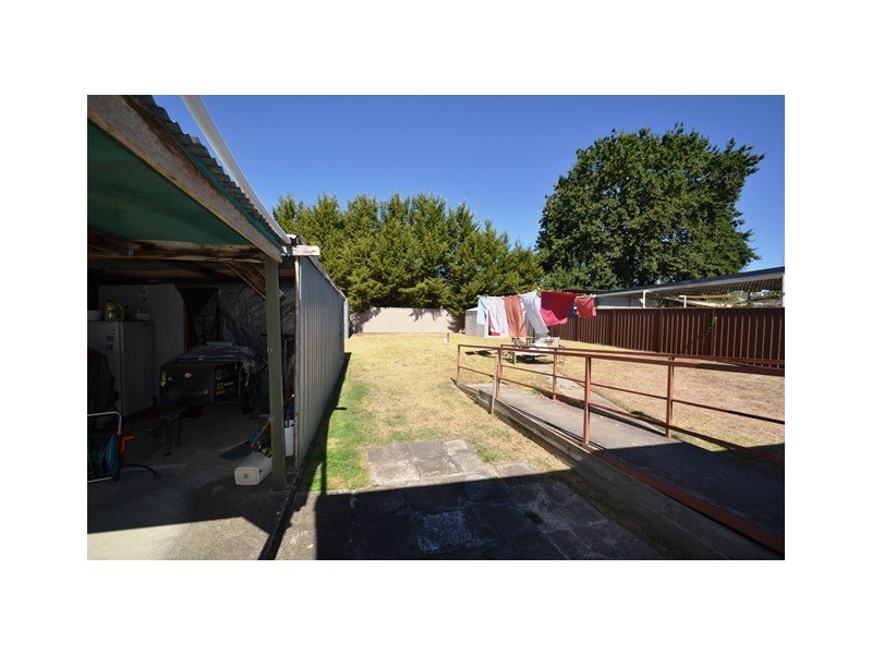 27 Anglesey, Seymour VIC 3660