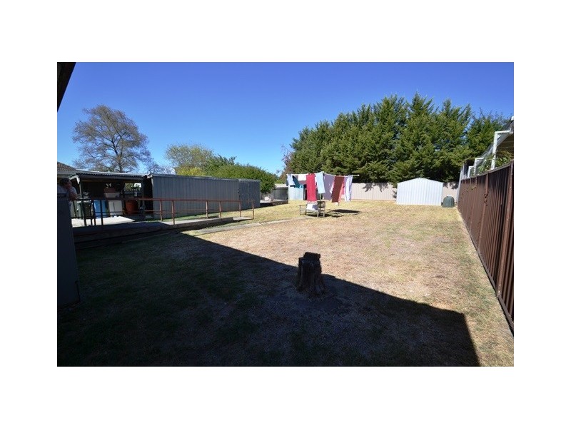 27 Anglesey, Seymour VIC 3660