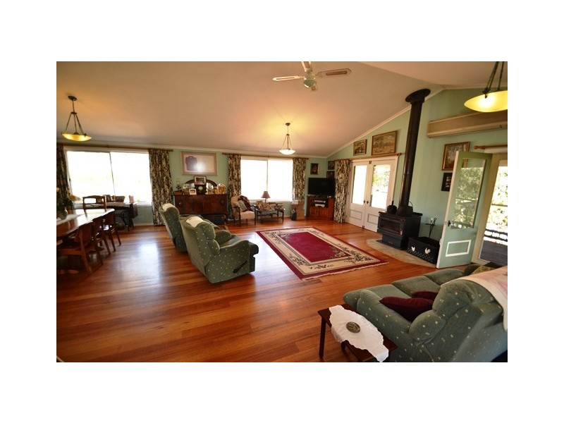 100 Clydesdale Road, Seymour VIC 3660