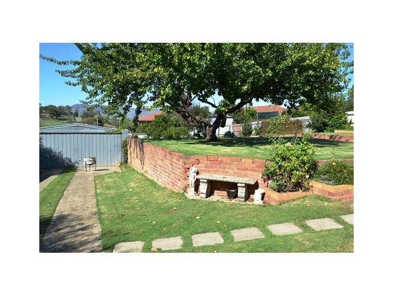 28 Delhi Street, Seymour VIC 3660