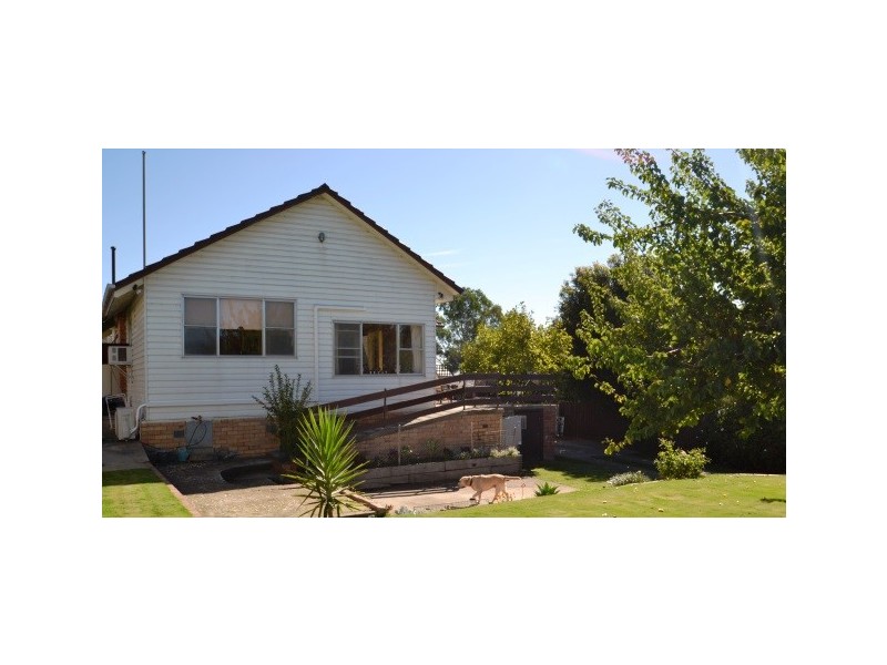28 Delhi Street, Seymour VIC 3660