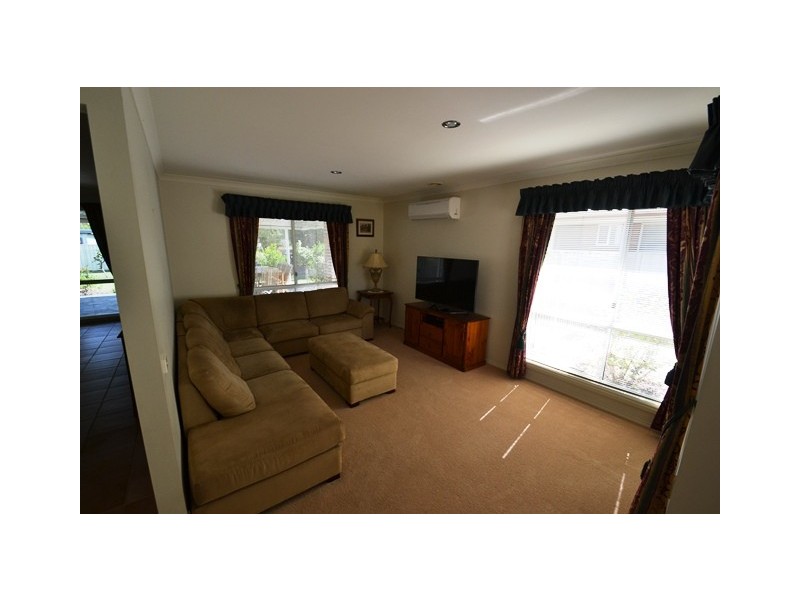 9 Ridd Court, Seymour VIC 3660