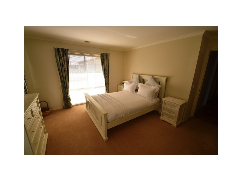 9 Ridd Court, Seymour VIC 3660