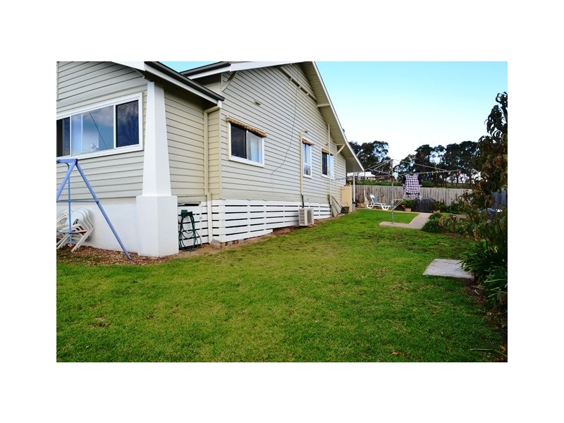 14 Jordan Street, Seymour VIC 3660