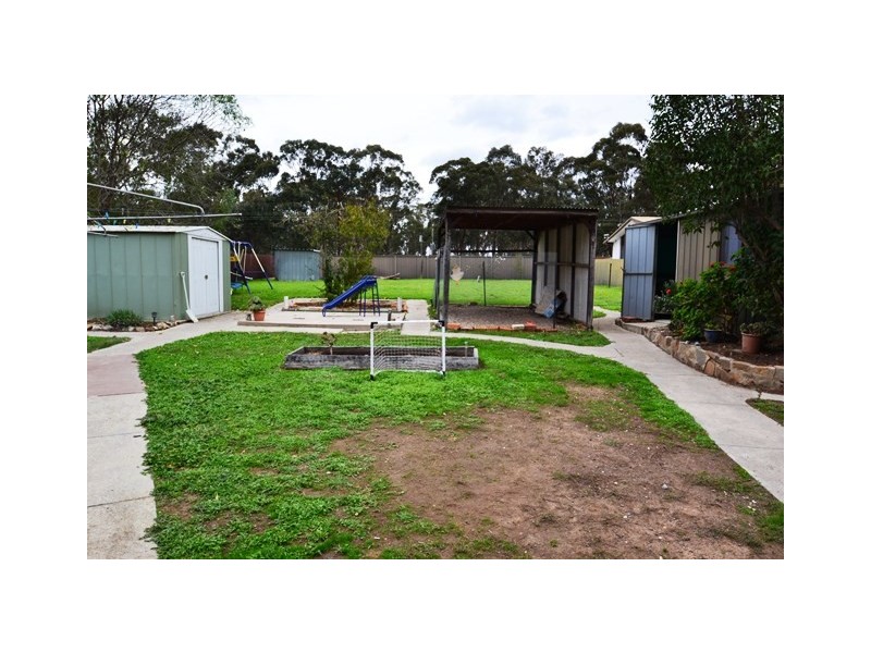 84 Redbank Road, Seymour VIC 3660