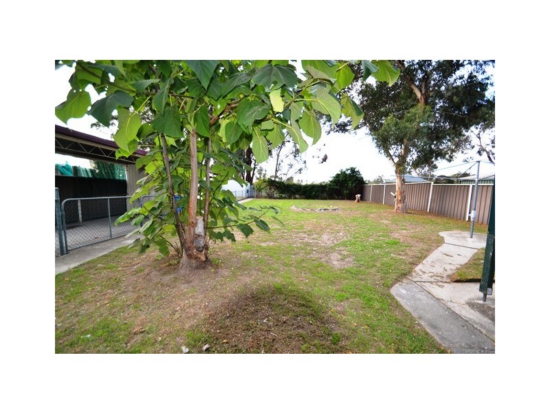 80 Martindale Cres, Seymour VIC 3660