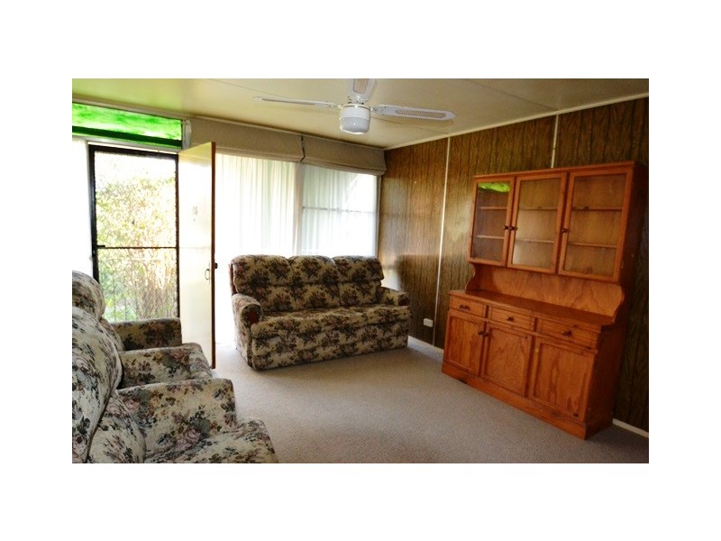 46 Sinclair Cres, Seymour VIC 3660