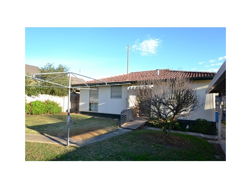 46 Sinclair Cres, Seymour VIC 3660