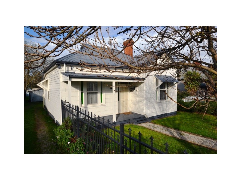 54 Oak Street, Seymour VIC 3660