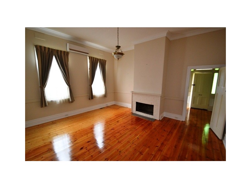 54 Oak Street, Seymour VIC 3660