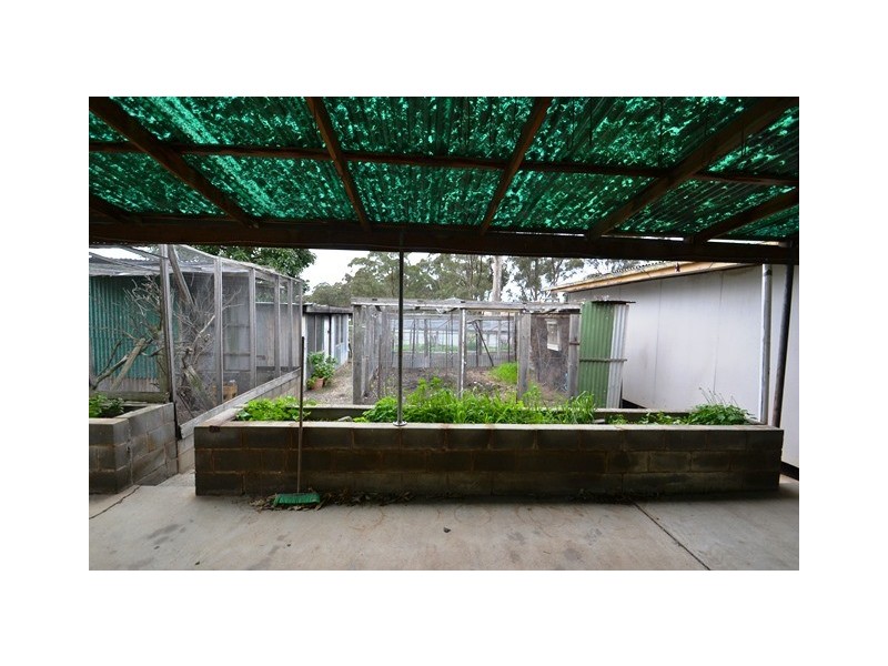 211 Anzac Ave, Seymour VIC 3660