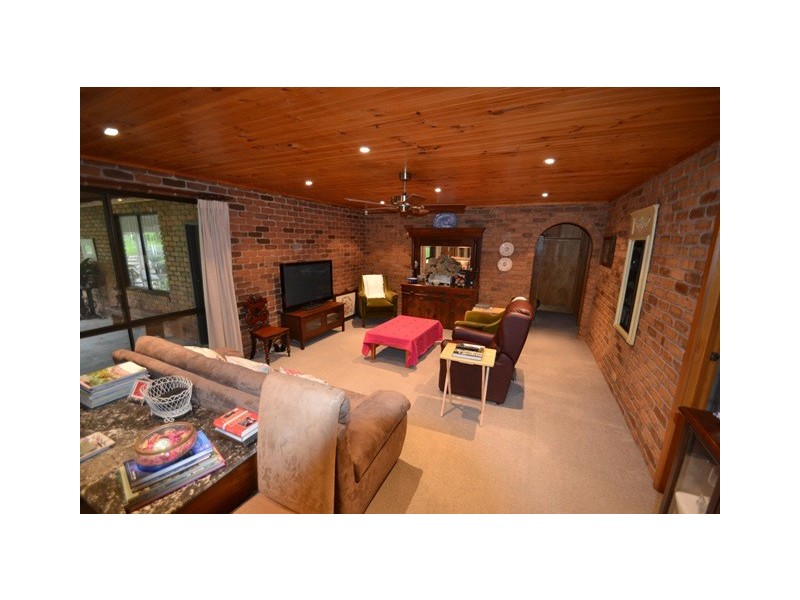 205 Highlands Road, Seymour VIC 3660