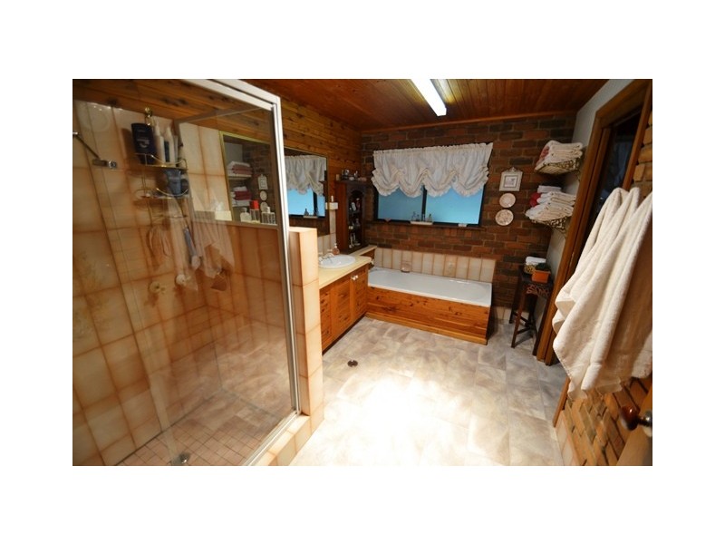 205 Highlands Road, Seymour VIC 3660