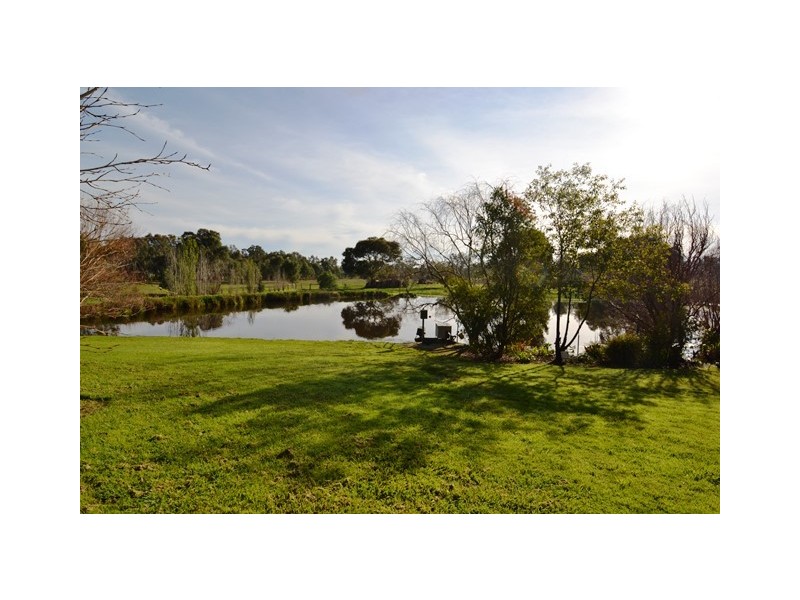 205 Highlands Road, Seymour VIC 3660