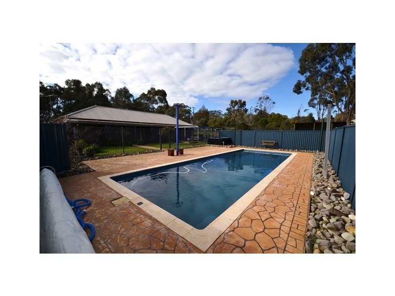 4 Dempsey Road, Seymour VIC 3660