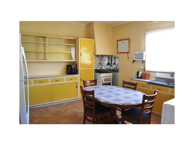 7 President Street, Seymour VIC 3660