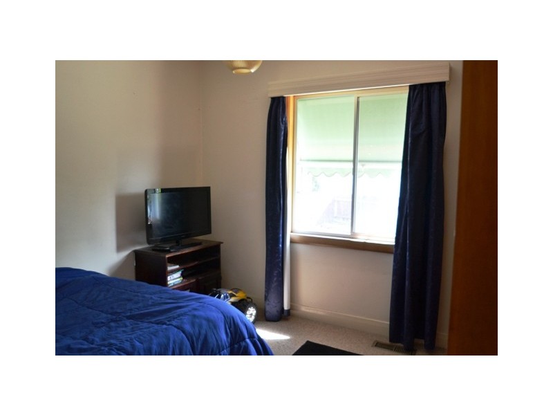 7 President Street, Seymour VIC 3660