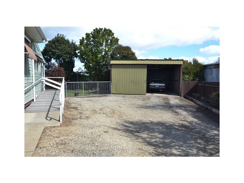 7 President Street, Seymour VIC 3660