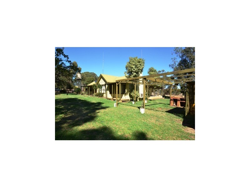 360 The Bridle Track, Seymour VIC 3660