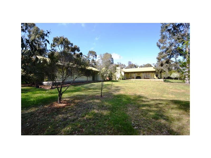 360 The Bridle Track, Seymour VIC 3660