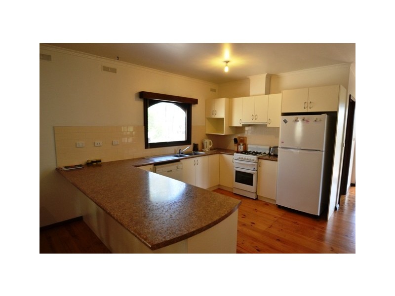 65 Jordan Street, Seymour VIC 3660