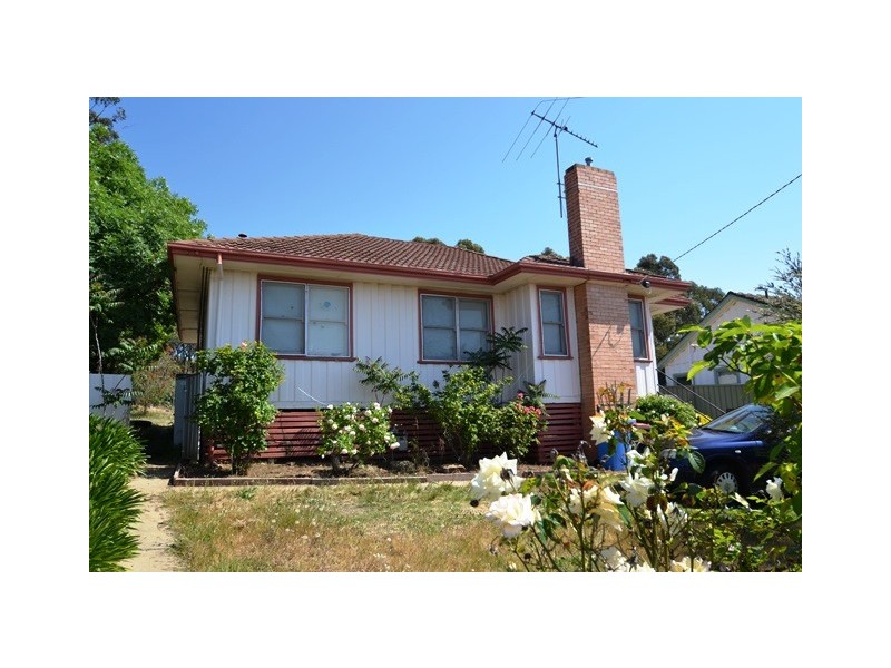 41 Chisholm Cres, Seymour VIC 3660