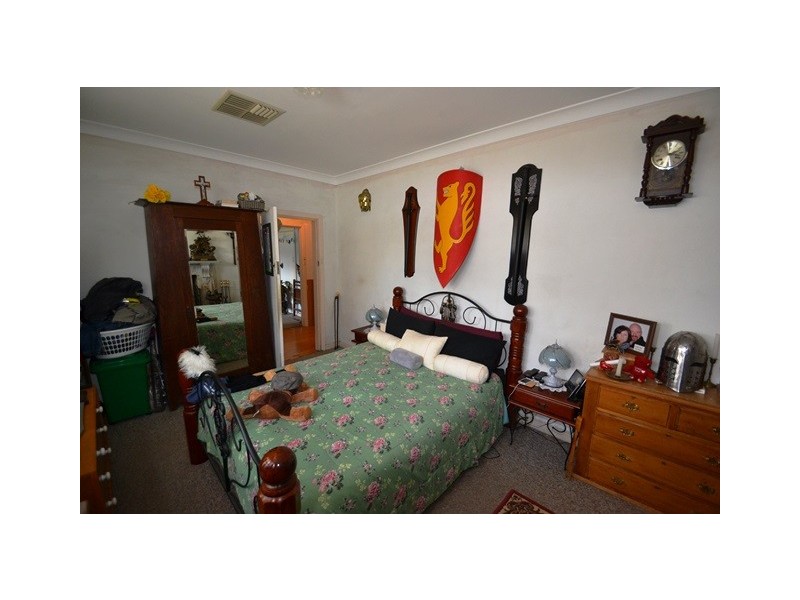 25 Loco Street, Seymour VIC 3660
