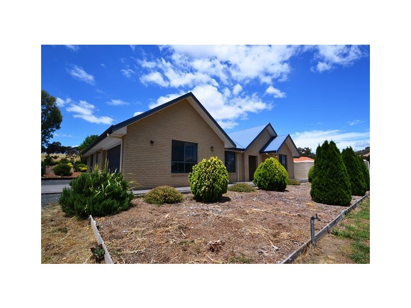 6 Nazek Court, Seymour VIC 3660
