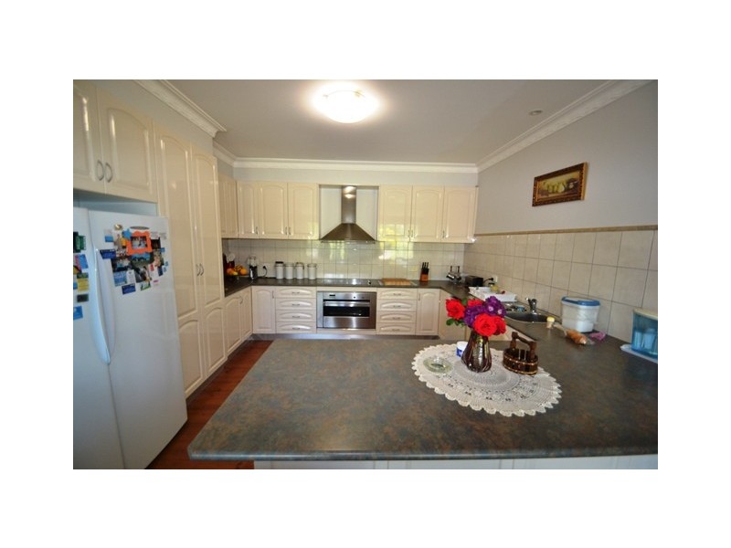 6 Nazek Court, Seymour VIC 3660